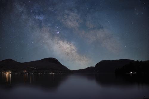 /img/galleries/astro/20240408-lake_willoughby_milky_way-0061-Min Horizon Noise-Edit.jpg